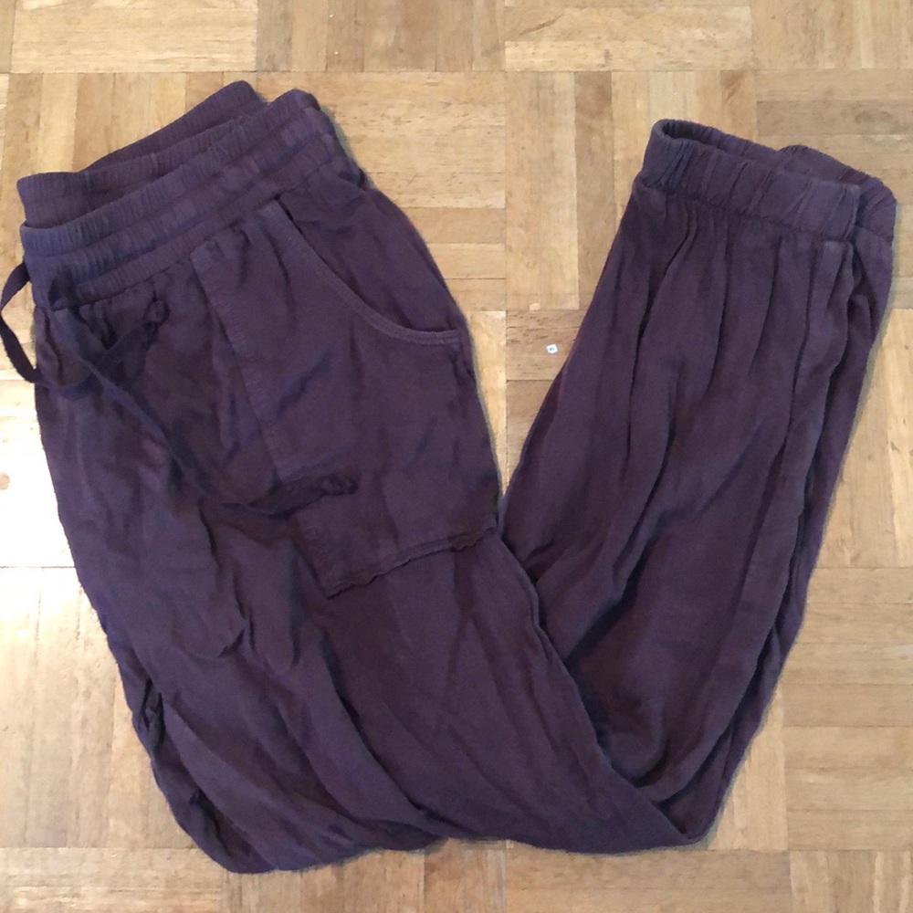 AEO joggers, size medium